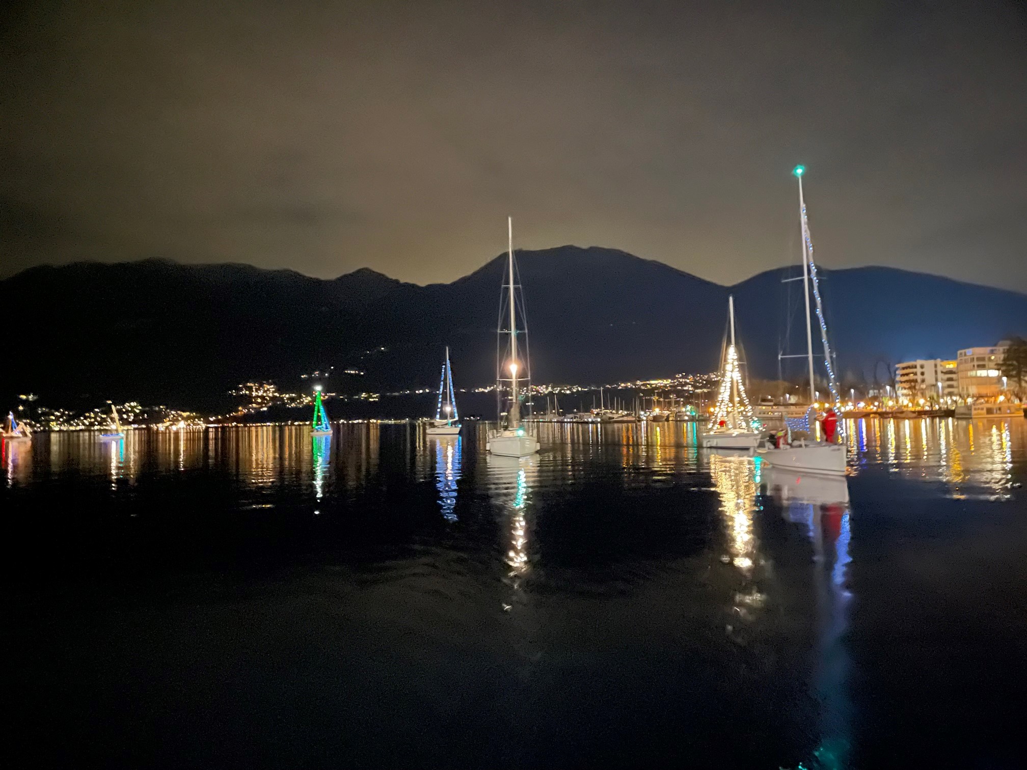 Scopri di più sull'articolo Sfilata di Natale 23.12.2022 18:30